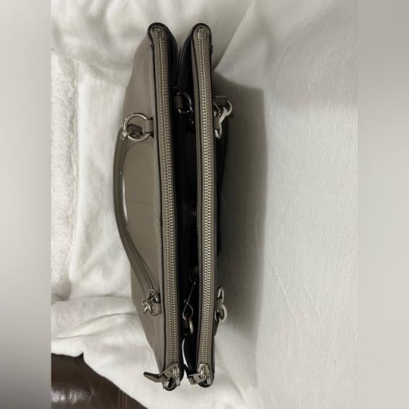 Beautiful Coach handbag- NWOT - Picture 4 of 5